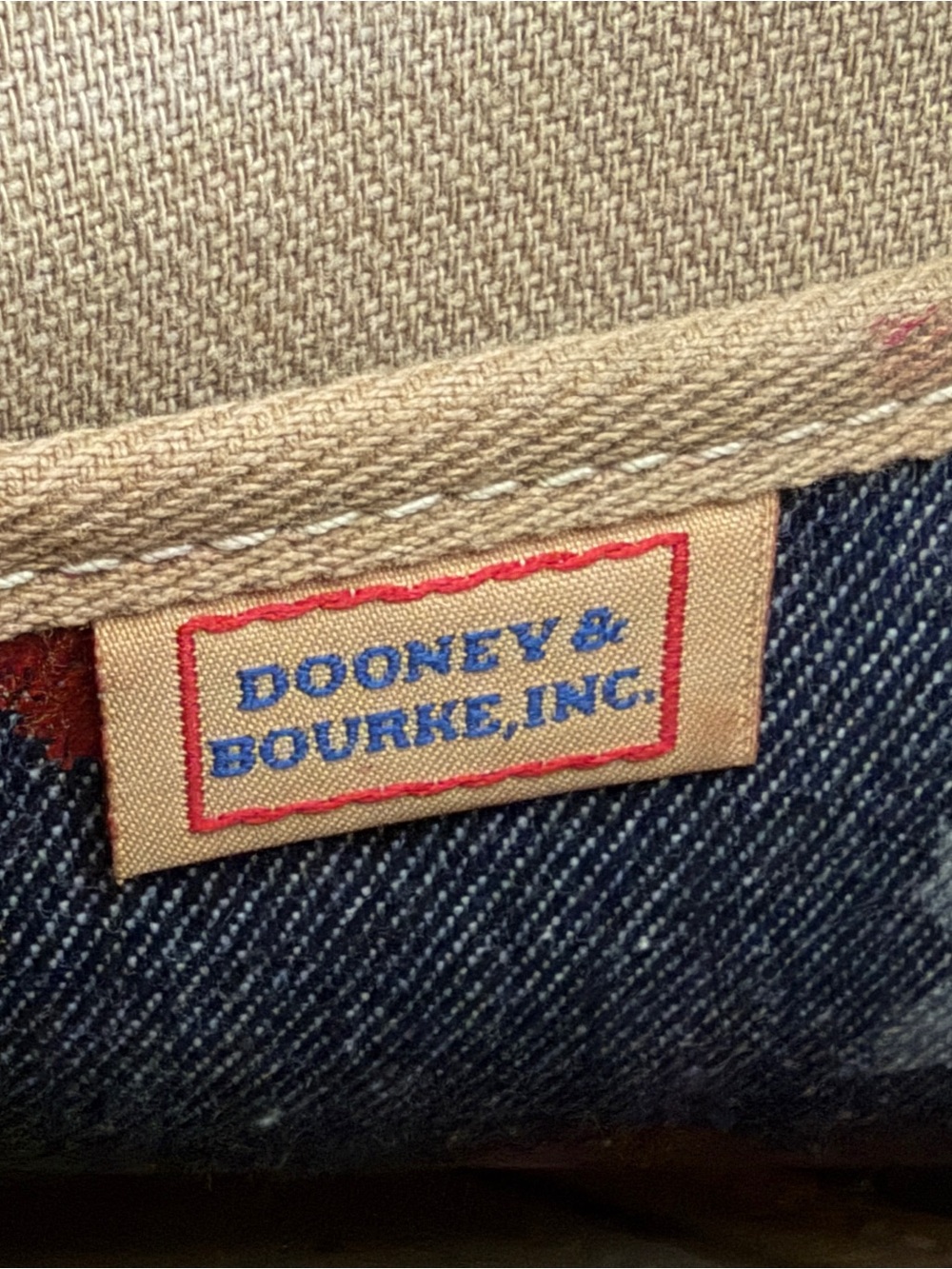 Dooney & bourke - Picture 5 of 13